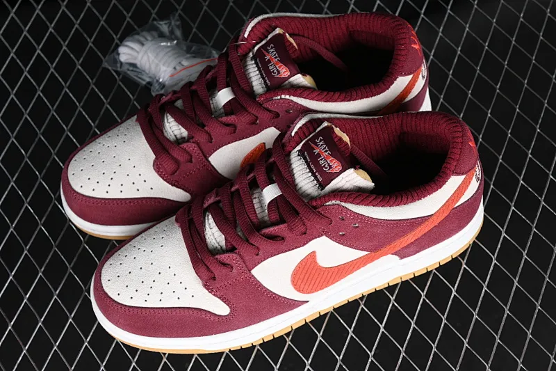 All categories Nk SB Dunk Series Nk SB Dunk Low low-top sneakers Skate Like a Girl x Nk SB Dunk Low joint model SB smashed backboard fashion casual sneakers DX4589-600